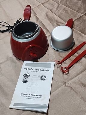 Red Chocolate Treat Maker Good Working Condition. A Few Scratches In Pics